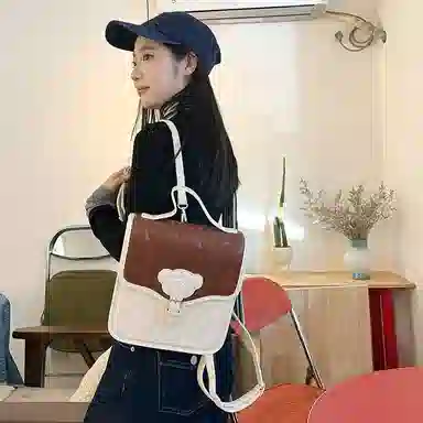 WORM'S HOME Retro Backpack