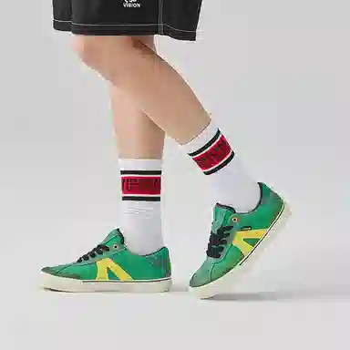 SHAKE JUNT x Vision Street Wear