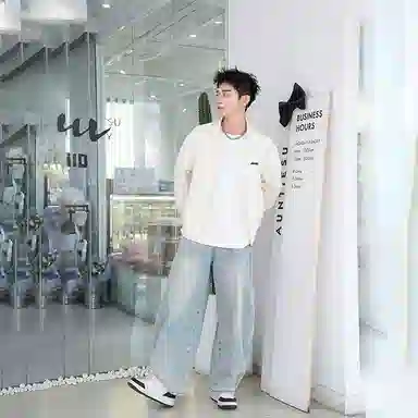 Jeep SS25 logoUPF50+