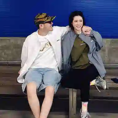 Jeep SS25 logoUPF50+