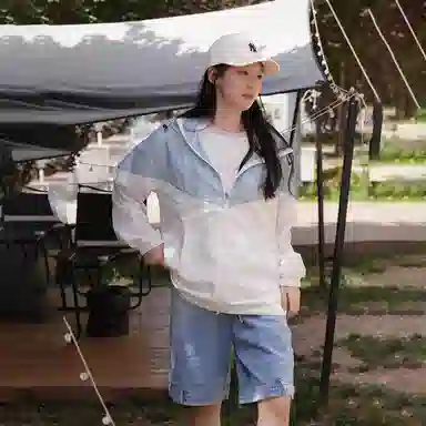 Jeep SS25 logoUPF50+