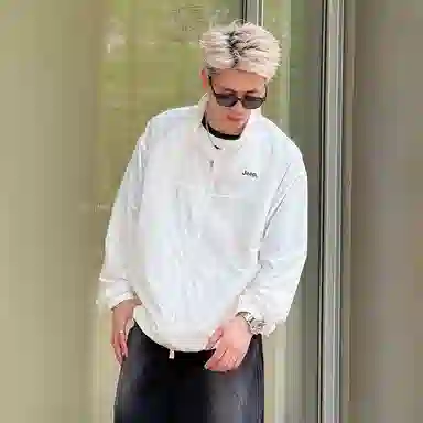 Jeep SS25 logoUPF50+