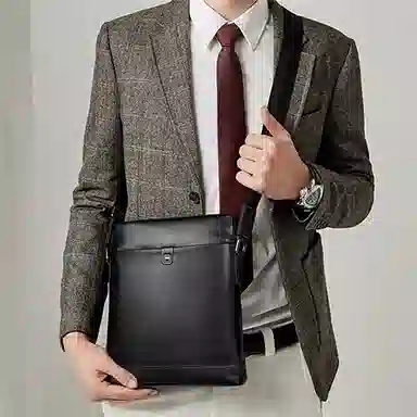 老人头 新款商务百搭 头层牛皮 单肩斜挎包 常规 男款 黑色