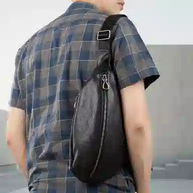 老人头 时尚通勤外出百搭 头层牛皮 胸包斜挎包 常规 男款 黑色 大容量