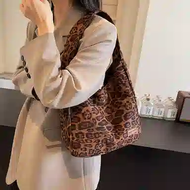 伊曼家 豹纹包时尚小众大容量通勤托特包 皮绒 单肩包 女款 棕色/咖啡色