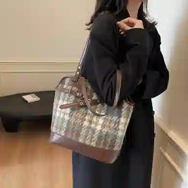 伊曼家 秋冬季休闲通勤 布 单肩包 女款 蓝格/绿格/深蓝格