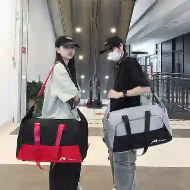 伊曼家 街头潮流简约时尚高级质感小众多巴胺轻便百搭 尼龙 单肩包 女款 粉色/红色/黑色/绿色/灰色