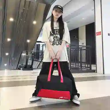 伊曼家 街头潮流简约时尚高级质感小众多巴胺轻便百搭 尼龙 单肩包 女款 粉色/红色/黑色/绿色/灰色