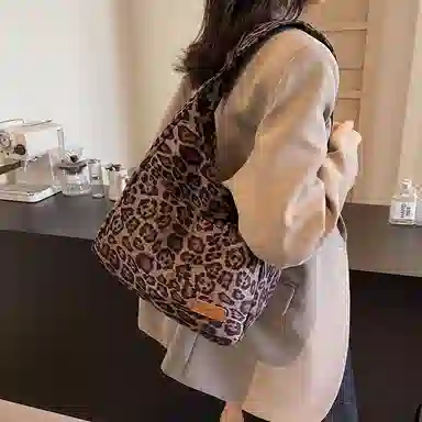 伊曼家 豹纹包时尚小众大容量通勤托特包 皮绒 单肩包 女款 棕色/咖啡色