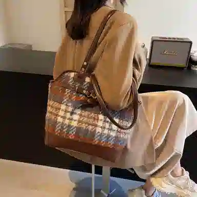 伊曼家 秋冬季休闲通勤 布 单肩包 女款 蓝格/绿格/深蓝格