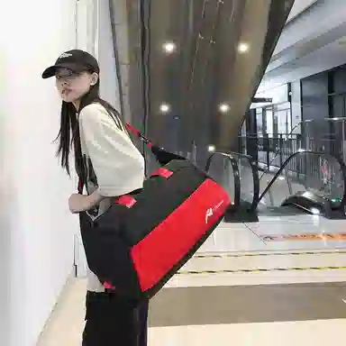 伊曼家 街头潮流简约时尚高级质感小众多巴胺轻便百搭 尼龙 单肩包 女款 粉色/红色/黑色/绿色/灰色