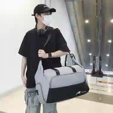 伊曼家 街头潮流简约时尚高级质感小众多巴胺轻便百搭 尼龙 单肩包 女款 粉色/红色/黑色/绿色/灰色