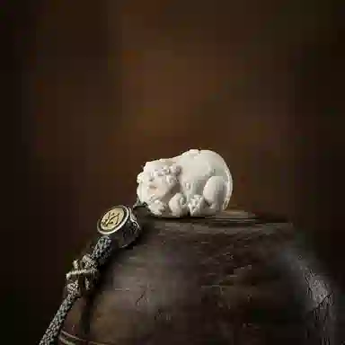 易明居 招财貔貅吊坠 新中式国风十二生肖 八大本命佛守护神  复古高级感小众设计属龙普贤菩萨 猛犸 玉石项链 男女同款情侣款