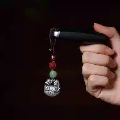999