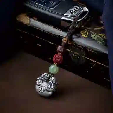 999