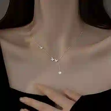 925