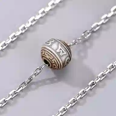 925