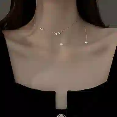 925