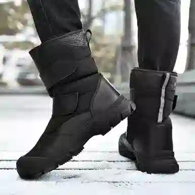 谊嘉宝 保暖防水 防滑舒适休闲 中筒 户外靴 男款 黑色