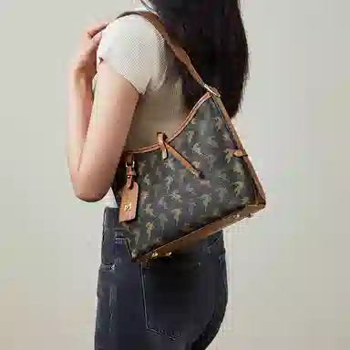 15 MINS Tote
