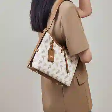 15 MINS Tote