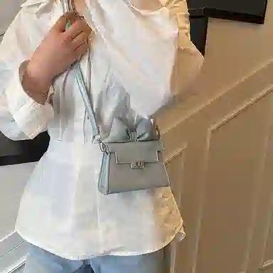 LOUIS ROYALN Bow Bag