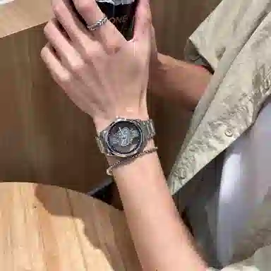 AIYISHI Quartz Watch