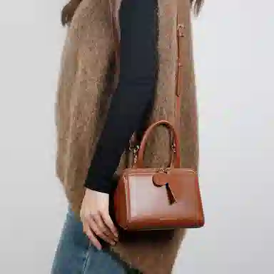 TOMATO&POTATO Triangle Bag