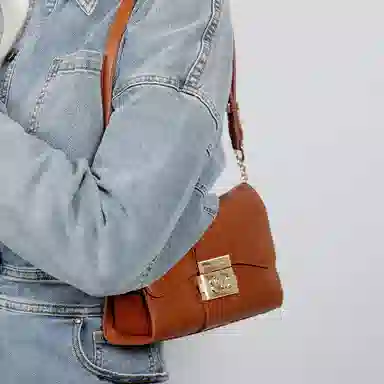 TOMATO&POTATO Crossbody Bag