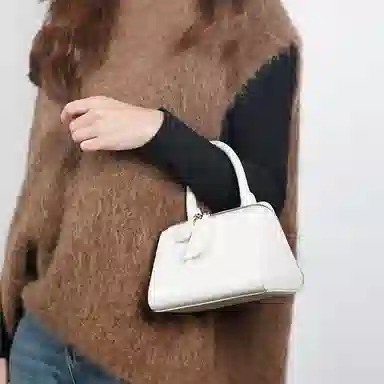 TOMATO&POTATO Triangle Bag