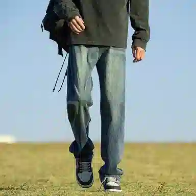 KRISTALIA Vintage Washed Jeans