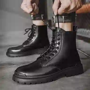 敦奴 牛皮革 高颜值百搭 户外工装靴 简约时尚 百搭潮流 舒适 厚底圆头 短筒 马丁靴  男女同款 黑色