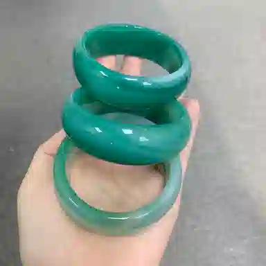 盈满堂 青绿色加宽加厚油润时尚百搭 玛瑙 手镯 女款