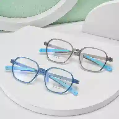 TR