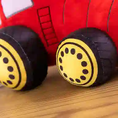 公主恋人 创意卡通拖拉机抱枕 玩偶 毛绒公仔