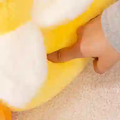 公主恋人 卡通可爱香蕉鸭蝴蝶结款抱枕 创意布娃娃 玩偶 毛绒公仔