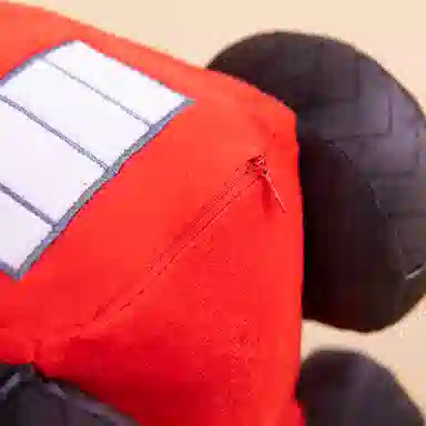 公主恋人 创意卡通拖拉机抱枕 玩偶 毛绒公仔