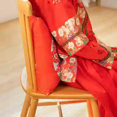 公主恋人 喜庆抱枕 靠枕靠垫 结婚摆件 玩偶周边