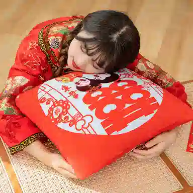 公主恋人 喜庆抱枕 靠枕靠垫 结婚摆件 玩偶周边