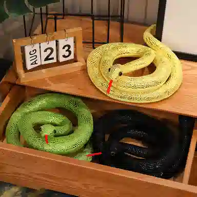 公主恋人 仿真蟒蛇 搞怪软乎乎 玩偶 毛绒公仔