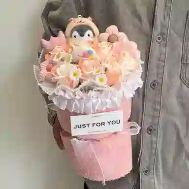 公主恋人 可爱粉色企鹅花束布娃娃 永生花束 玩偶周边