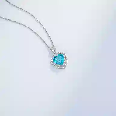 925
