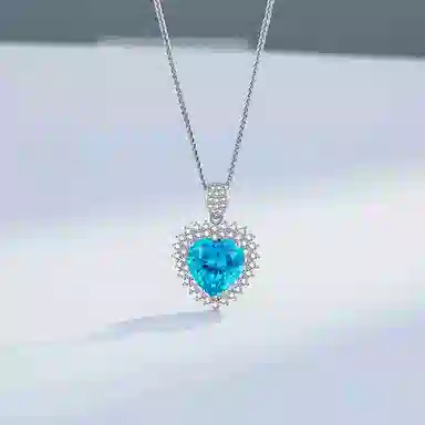 925