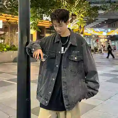 7 SEVFUN Vintage Graffiti Denim Jacket