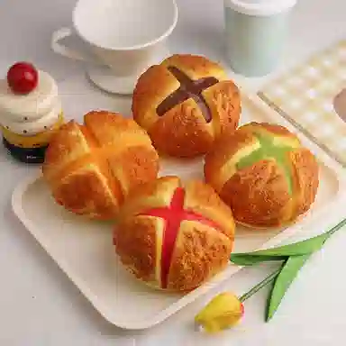 雄俊 湿软慢回弹食物蛋糕酥皮煎蛋面包 可颂吐司减压 捏捏超软 玩具
