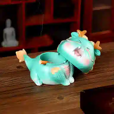 雄俊 设计师款 卡通呆萌龙烟灰缸摆件家居室内桌面客厅会客室吉祥物烟灰缸装饰品 龙年大吉艺术品 成品模型