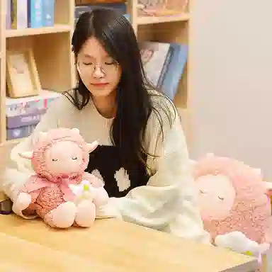 雄俊 梦云小羊 趴枕抱枕 护腰靠垫 玩偶 毛绒公仔