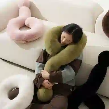 雄俊 创意问号颈枕 玩偶 毛绒公仔