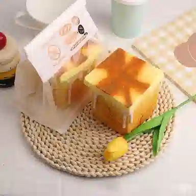 雄俊 湿软慢回弹食物蛋糕酥皮煎蛋面包 可颂吐司减压 捏捏超软 玩具