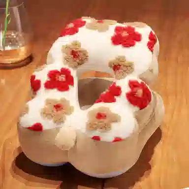 雄俊 卡通羊羔绒午睡枕 玩偶周边